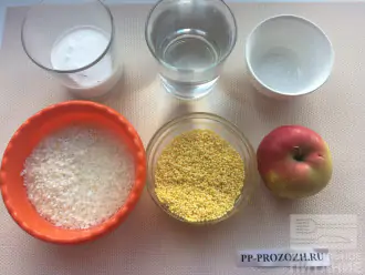 Шаг 1: Приготовьте ингредиенты. Вымойте яблоко. Переберите и промойте рис и пшено. Замочите крупу на 2-3 часа.