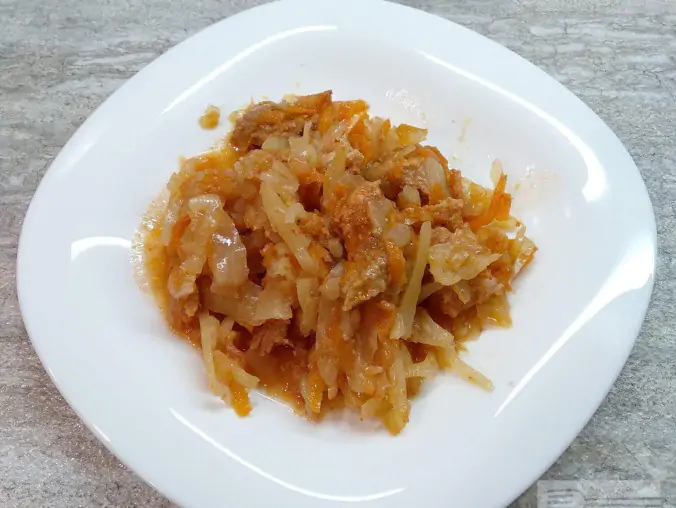 Тушеная капуста с картошкой на сковороде: постный рецепт