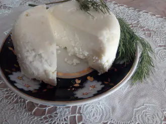 Шаг 6: Вот и всё, вкусный домашний сыр готов. 