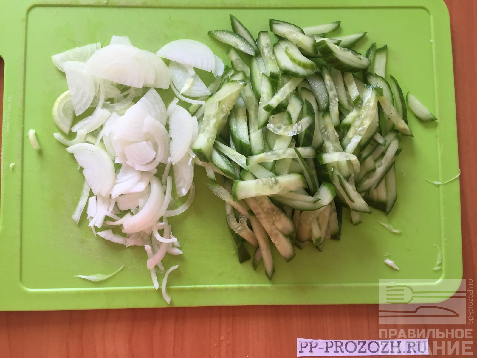 Салат из свежей капусты - рецепт